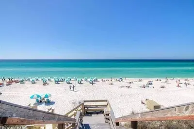 Image de Family-friendly Home, next to Lagoon pool, 30a, Private Beach, Trolly, Parking