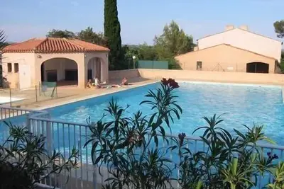 Image de Villa 2 chambres climatisée dans résidence avec piscine 700m plage