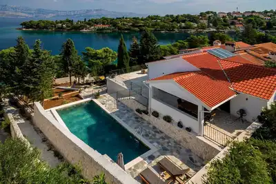 Image de Villa Creativa with Heated Pool