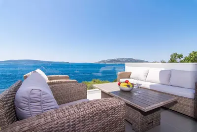 Beachfront Villa Sea Touch
