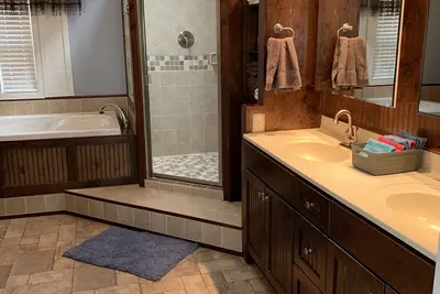 Image de Amazing Table Rock Lake Retreat! Private Swim Dock