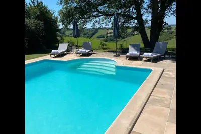 Image de Spacious gite with large heated private swimming pool and new hot tub for 25!