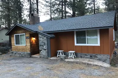 Image de Fresh Air Cabin Hike Rest Refresh Sleeps 8