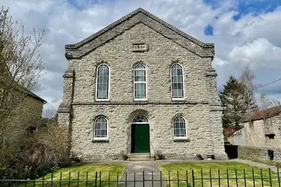Image de Stunning 4 bed Grade Ii Listed former Methodist Chapel with hot tub, sleeps 8-10