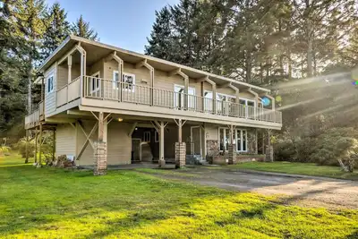 Image de Fishermen's Paradise in Coos Bay: Walk to Beach!