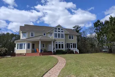 Image de Waterfront! Across from Links @ Albemarle. Great for golfers, families & more!