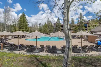 Image de Luxury Tahoe Everline Resort & Spa: Swimming Pools, Hot Tubs, Saunas, Golf & Spa