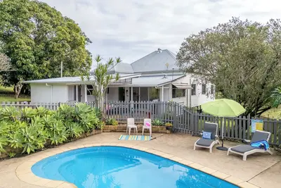 Image de Big, Sunny Farmhouse – Peaceful retreat close to Town & much loved attractions