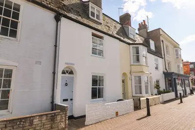 Image de Harbourside Cottage, family friendly in Brewers Quay Harbour