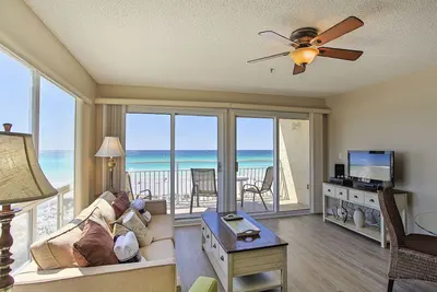 Image de Crystal Sands 201b - Gulf Front, Free Beach Service, Heated Community Pool!
