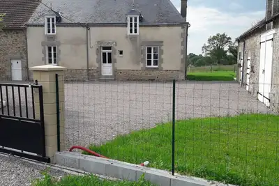 Image de Maison paisible entre Berry et Creuse avec jardin clos, terrasse et parking privé