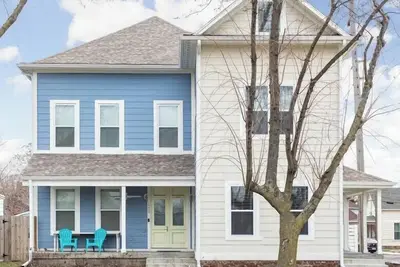 Image de Brand New! Two Indy Homes Perfect for Groups!