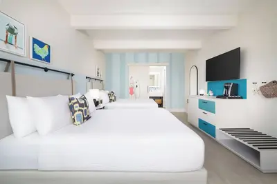 Image de Perfect staycation! 3 Spacious Units, Minutes to County Beach