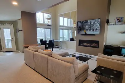 Image de Bolton Valley Resort ski in/out spacious 3 Bedroom Townhome