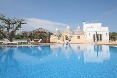 Td Trulli Bruco Large Pool for Family Fun