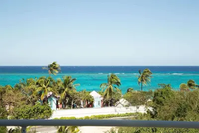 Image de Location, Location, Best location! ! ! Ocean view