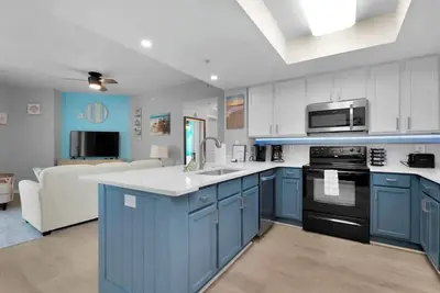 Image de Family Resort-2br King Suite | Pool View | Destin