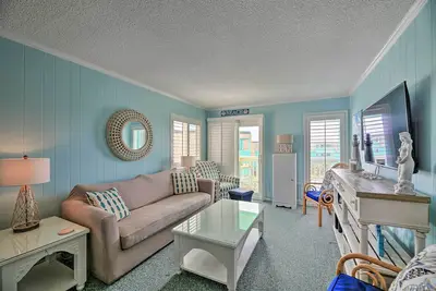 Image de Beachfront Condo w/ Boardwalk & Pool Access!