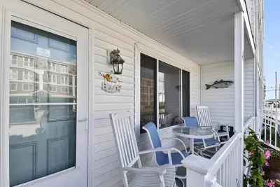 Image de Perfect For Two! ! ! . . . . . Condo w/Pool & Ocean Block