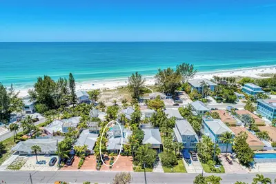 Image de Palm Isle Village - 2br Condo with Pool - Anna Maria Island - By Island Real Est