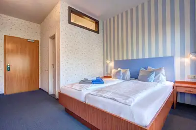 Image de Double room with sea view and veranda 1 - Hotel Villa Seeschlößchen 3***