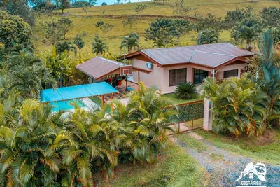 Image de Casa Heliconias La Fortuna Private Pool, A/C & 50Mb WiFi
