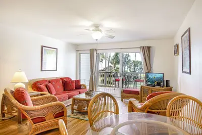 Romantic Getaway Near Water w/Free WiFi, Shared Pool, Water Views, Tennis Court