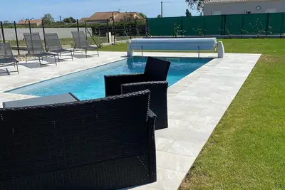 Image de Villa Moderne Avec Piscine PRIVÉE À 5 Minutes À Pied De La Mer