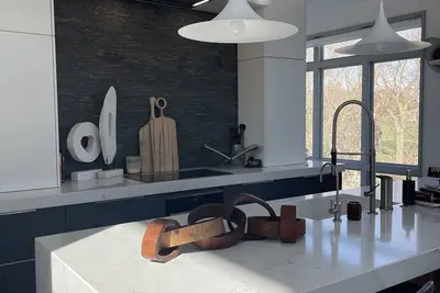 Image de Luxury Modern Home Loaded With All The Extras