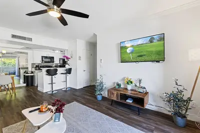 Image de Awesome 2nd Floor Condo - Amazeballs Paradise Valley Village Neighborhood!