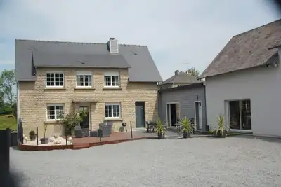 Image de Maison à la Campagne Avec Jacuzzi Proche des Plages du Débarquement. 4 Étoiles