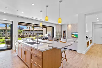 Image de Maui Resort Rentals: 9 Total Bedrooms at Kaanapali’s Newest Luxury Residences, Steps from Beach & Resort Amenities!