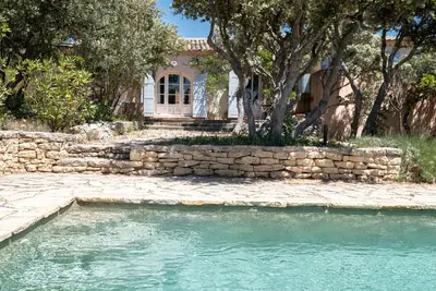 Maison de vacances avec magnifique jardin et piscine