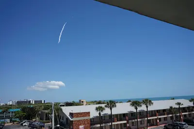 Image de Experience Ocean Views: A Unique Corner Unit with Space Launch Vantage Points