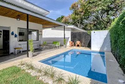 Image de Delightful Getaway Near the Beach W\/ Private Pool, Fast WiFi, & Dog Friendly