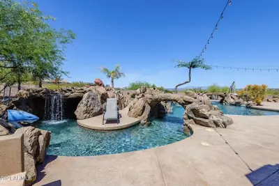 Image de Top 10 pools in Az - luxury style resort nearby phoenix, Cave Creek, Scottsdale