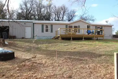 Image de Sahara Den 3 bedroom 2 bathroom privately located on 2 acres, away from crowds.