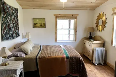Image de Antietam Toll House~ an historic waterfront cabin with fully fenced yard.