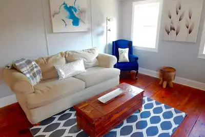 Image de Happy Hen Loft @The Farmhouse