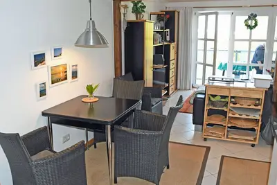 Image de Ferienwohnung mit Seeblick und Schwimmbad - Ferienwohnungen mit Seeblick und Schwimmbad