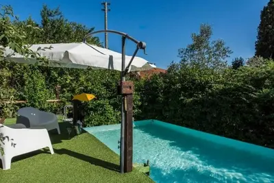 Image de Villa fascinante avec piscine privée et grand jardin, située dans la commune de Rignano sull?. . .