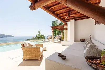Stunning Sea View House with Spectacular Pool