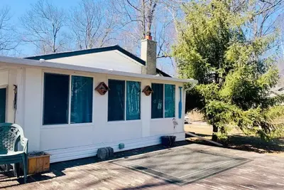 Image de Ipperwash Beach House -- Lake Huron