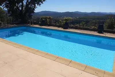Image de Hillside villa with stunning views, private pool, 3 bedrooms all en-suite