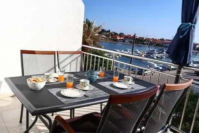 Image de Appartement de vacances Bibinje pour 1 - 4 personnes avec 2 chambres Ă coucher - Maison de vacances