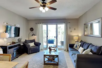 Image de The Dunes #208 | Pool Views, Amazing Amenities!