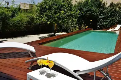Exclusive and spacious house with private garden and pool, near the beach