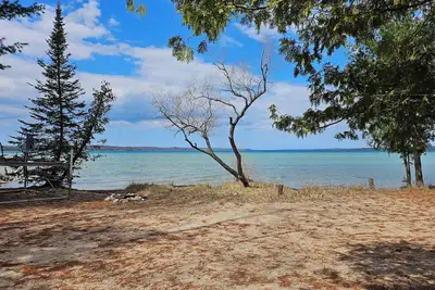 Image de Torch Lake with Sandy beach frontage