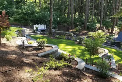 Image de Quiet 4 bedroom Home with Hot Tub nestled in the woods