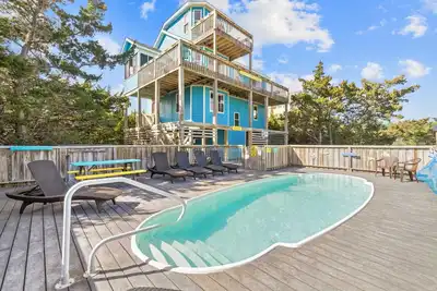 Image de Summer Savings - Soundside w/ Pool, Game Room, Basketball, & Nearby Beach Access